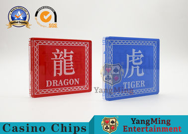 comprar Ate los marcadores del bacará de la pantalla de seda rojos y a Dragon Tiger Table Win Button de juego de doble cara azul Fabricación en línea