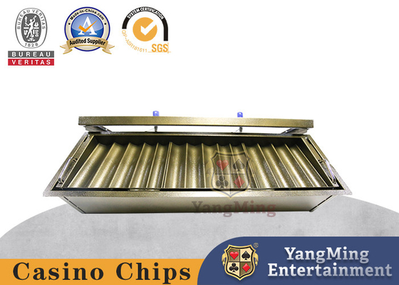 comprar El latón del metal coloreó el póker Chip Rack del bacará de la capa doble de la fila del hierro 14 Fabricación en línea