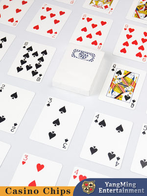 Cartas de juego de plástico de núcleo negro personalizado Cartas de juego de mesa de juego de póquer de casino