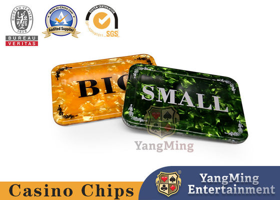Texas Holdem Set de 3 pequeñas persianas del  , del   ciego del   grande y botones del   del póker del   del distribuidor autorizado para los juegos de tabla del póker del casino